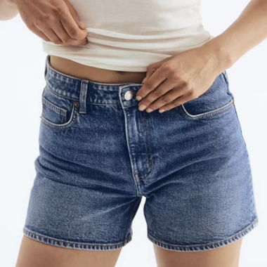 H&M - Denim Shorts - size 40