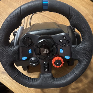 Volante Logitech come nuovo