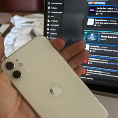 iPhone 11