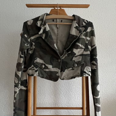 Gilet court crop