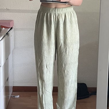 Pantaloni estivi verde menta