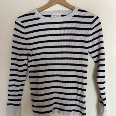 Maglione a coste a righe