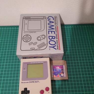 NintendonGameboy classic plus Tetris