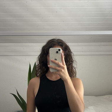 Backless black crop top