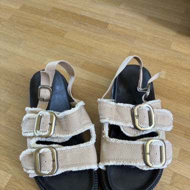 Sandales beige 