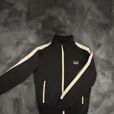 EA7 HOODIE NOIR TAILLE : S
