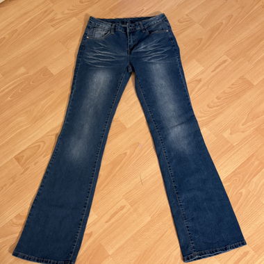 Jeans a zampa scuro
