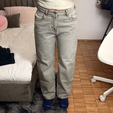 Gray mom Jeans