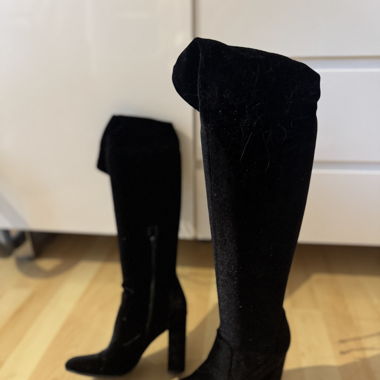 High heels Black