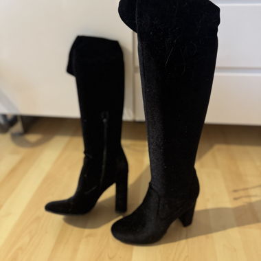 High heels Black