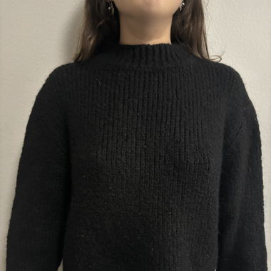 schwarzer wollpullover