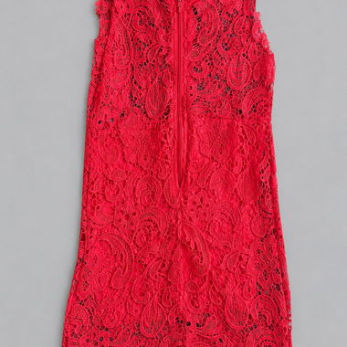 Robe en dentelle rouge – taille XL – comme neuve