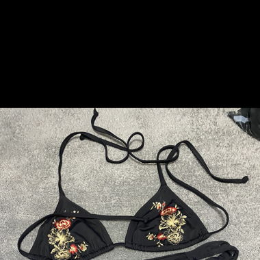 Bikinis neu