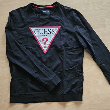 Guess Pullover (Grösse XL, eher kleiner!)