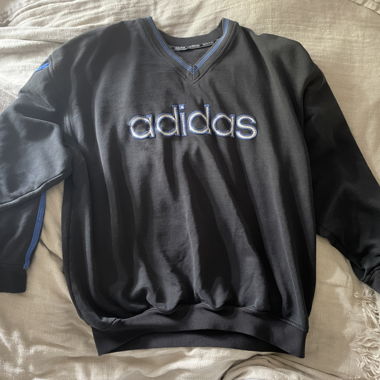 Felpa Adidas con scollo a V