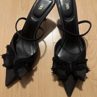 ZARA Mules nere con tacco