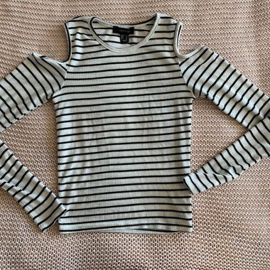 Top a righe maniche lunghe