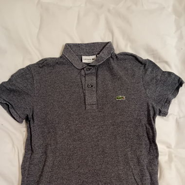 Grauer Lacoste Polo