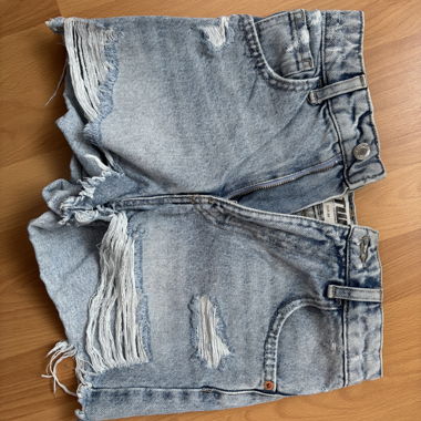 Shorts en jean déchirés