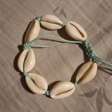 Bracelet en coquillages