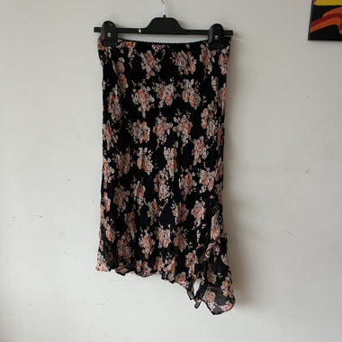 asymmetrical skirt