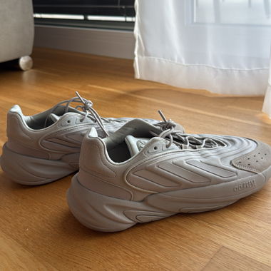 Adidas Ozelia Neuwertig
