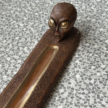 Handgemachter Alien-Räucherstäbchenhalter