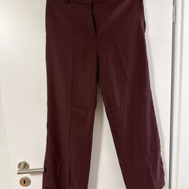 Pantalone bordeaux, nuovo, mai indossato
