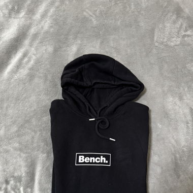 Sweat à capuche Bench noir – Taille M