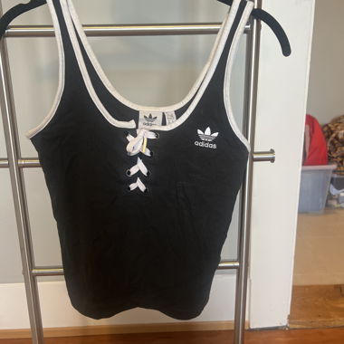 Adidas canotta nera