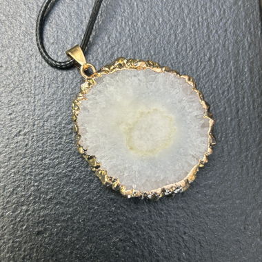 White Crystal Gold Necklace – Natural Stone Witchy