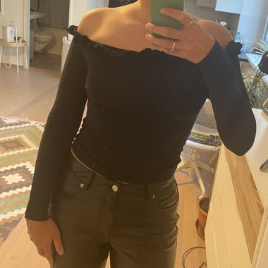 Langarmshirt schwarz schulterfrei