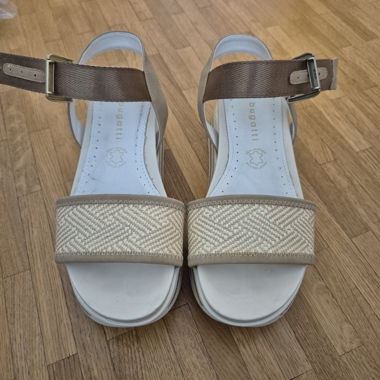 Wedge heel sandals
