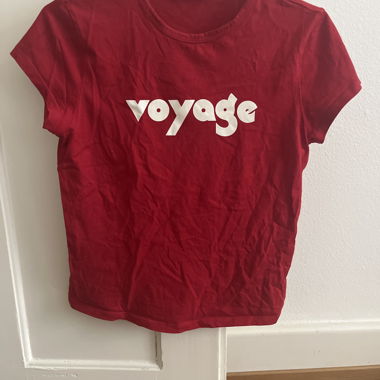 Rotes MNG T-Shirt