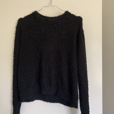 Fuzzy black sweater 