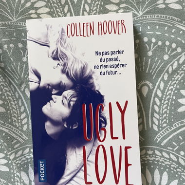 Ugly Love di Colleen Hoover