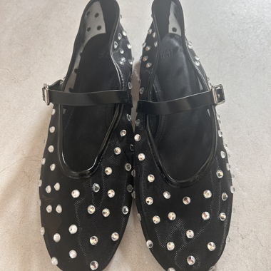 Ballerines noires à bouts pointus H&M t. 38 avec pierres