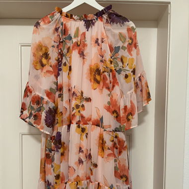 Kleid mit Blumenmuster