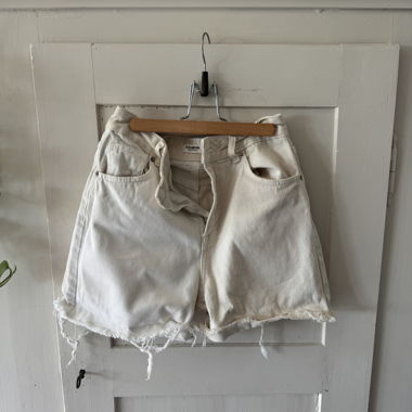 Pantaloncini jeans crema