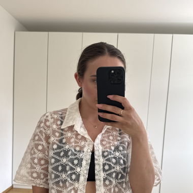 Zara Weiße Bestickte Durchsichtige Bluse