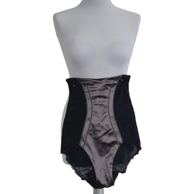 VINTAGE LINGERIE BOTTOMS 