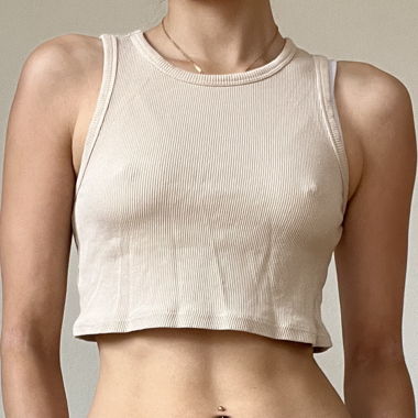 Beige tank top cropped