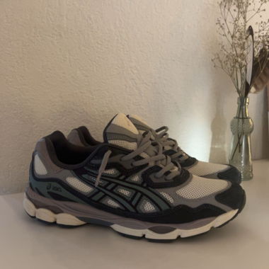 ASICS GEL NYC Obsidian Grey