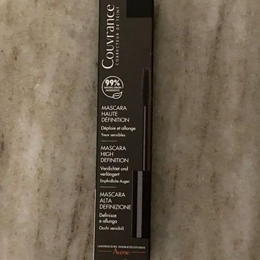 Nuovo mascara per occhi sensibili