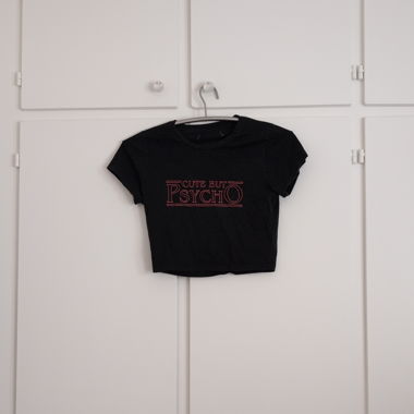Kurzes T-shirt