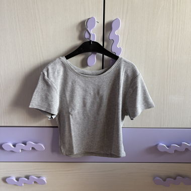 crop top grigio