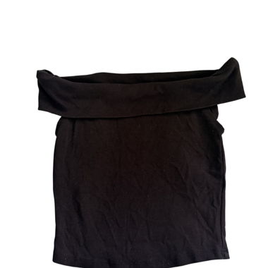 Top nero senza spalle