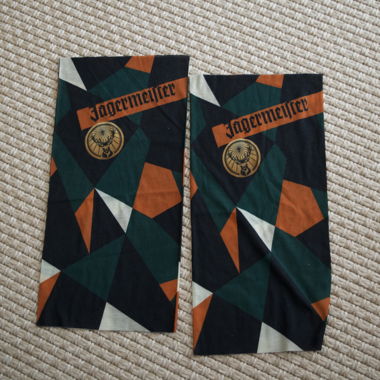 Lot de 2 sets de cache-cou Jagermeister