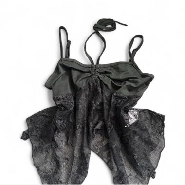 Top nero in pizzo