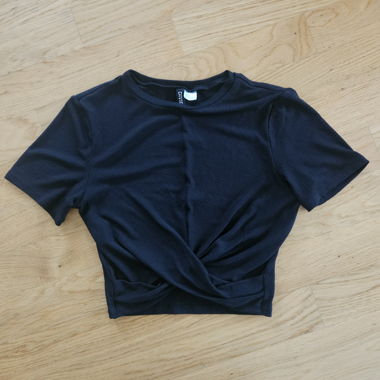 Black DIVIDED crop top size S